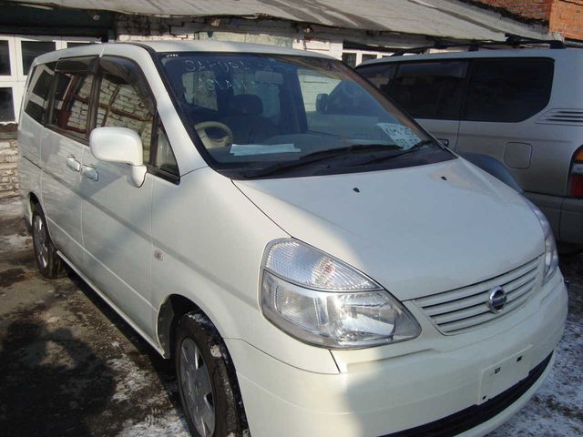 2002 Nissan Serena