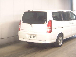 2002 Nissan Serena Photos