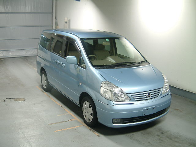 2002 Nissan Serena Photos