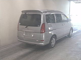 2002 Nissan Serena Photos