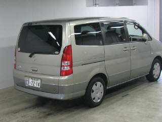 2002 Nissan Serena Photos