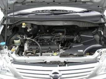 2002 Nissan Serena Pictures