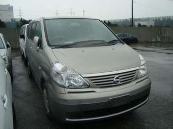 2002 Nissan Serena Photos