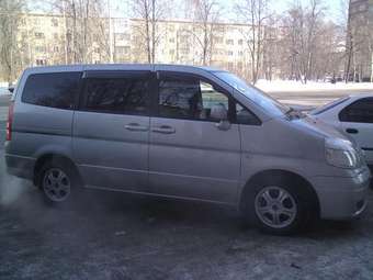 2002 Nissan Serena Images