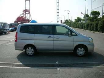 2002 Nissan Serena Pictures
