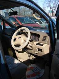 2002 Nissan Serena Photos