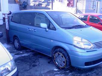 2002 Nissan Serena Photos