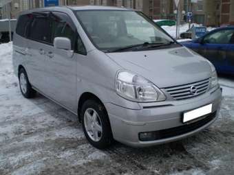 2002 Nissan Serena Photos