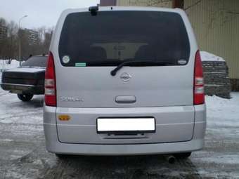 2002 Nissan Serena Pictures