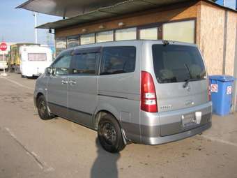 2002 Nissan Serena Pictures