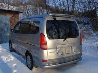 2002 Nissan Serena Pictures