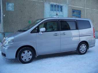 2002 Nissan Serena Wallpapers