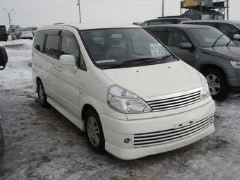 2002 Nissan Serena Pics