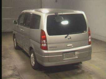 2002 Nissan Serena Pictures