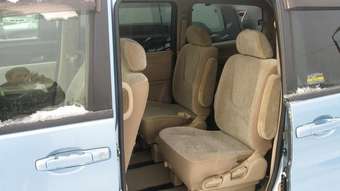 2002 Nissan Serena Pictures