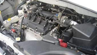 2002 Nissan Serena Photos