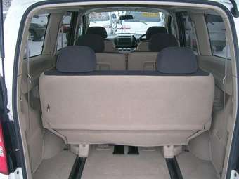 2002 Nissan Serena For Sale