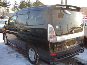 2002 Nissan Serena Pictures