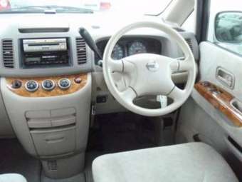 2002 Nissan Serena Pics