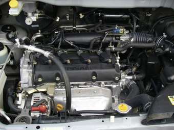 2002 Nissan Serena Pictures