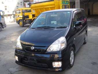 2002 Nissan Serena Photos