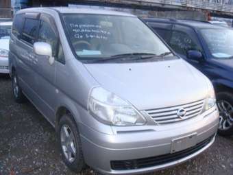 2002 Nissan Serena Photos