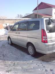 2002 Nissan Serena Photos