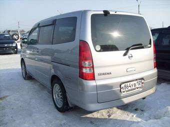 2002 Nissan Serena Photos