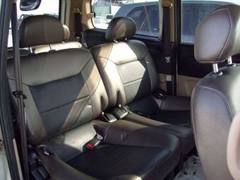 2002 Nissan Serena Pics