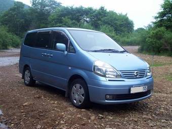 2002 Nissan Serena Pictures