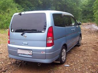 2002 Nissan Serena Pictures