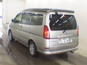 2002 Nissan Serena Pictures