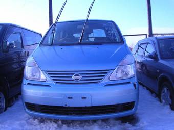 2002 Nissan Serena Pictures