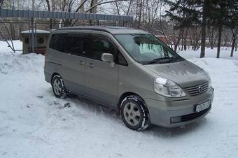 2002 Nissan Serena Pics