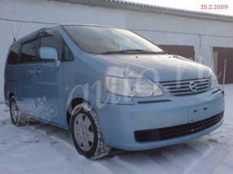 2002 Nissan Serena Photos