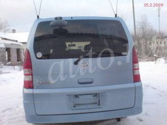 2002 Nissan Serena Photos