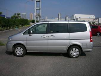 2002 Nissan Serena Pictures