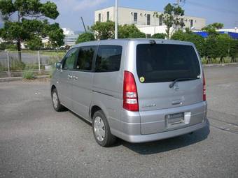 2002 Nissan Serena Pictures