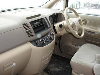 2002 Nissan Serena For Sale