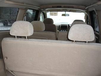 2002 Nissan Serena Images