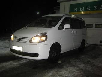 2002 Nissan Serena Pictures