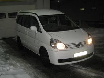 2002 Nissan Serena Pictures