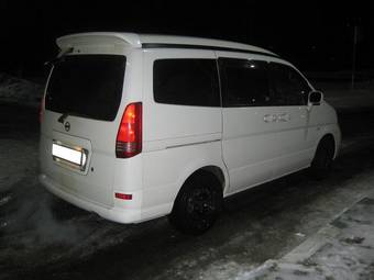 2002 Nissan Serena Photos