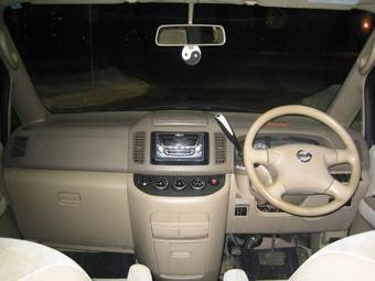 2002 Nissan Serena Wallpapers