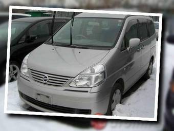 2002 Nissan Serena Photos