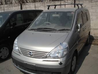 2002 Nissan Serena Images