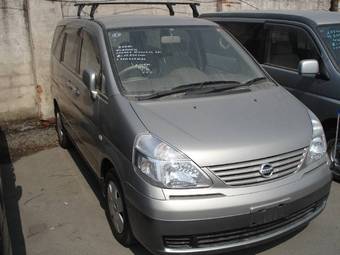 2002 Nissan Serena Pictures