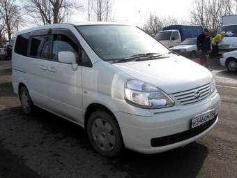 2002 Nissan Serena Pictures