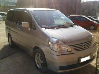 2002 Nissan Serena Photos