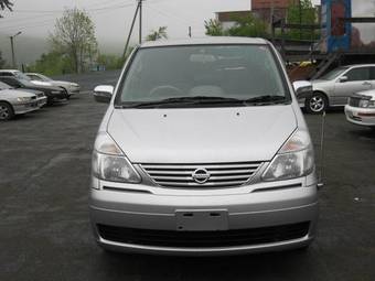 2002 Nissan Serena Photos